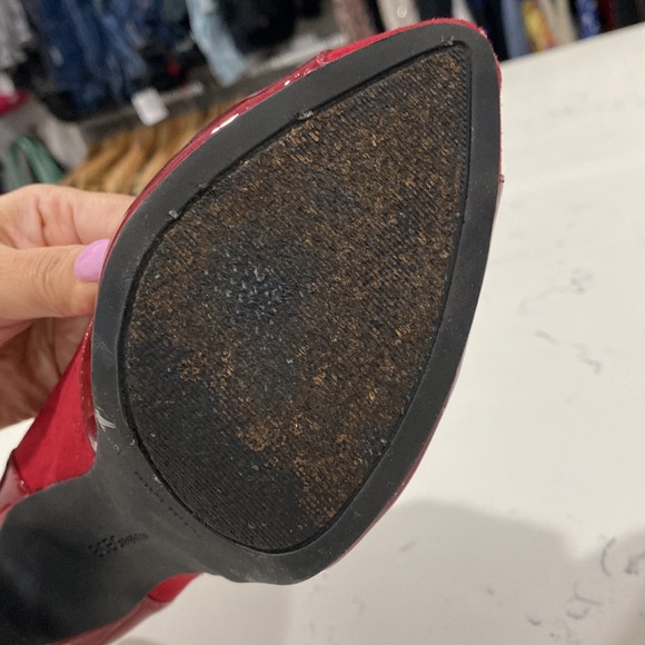 Red BCBGeneration pumps - Picture 8 of 8